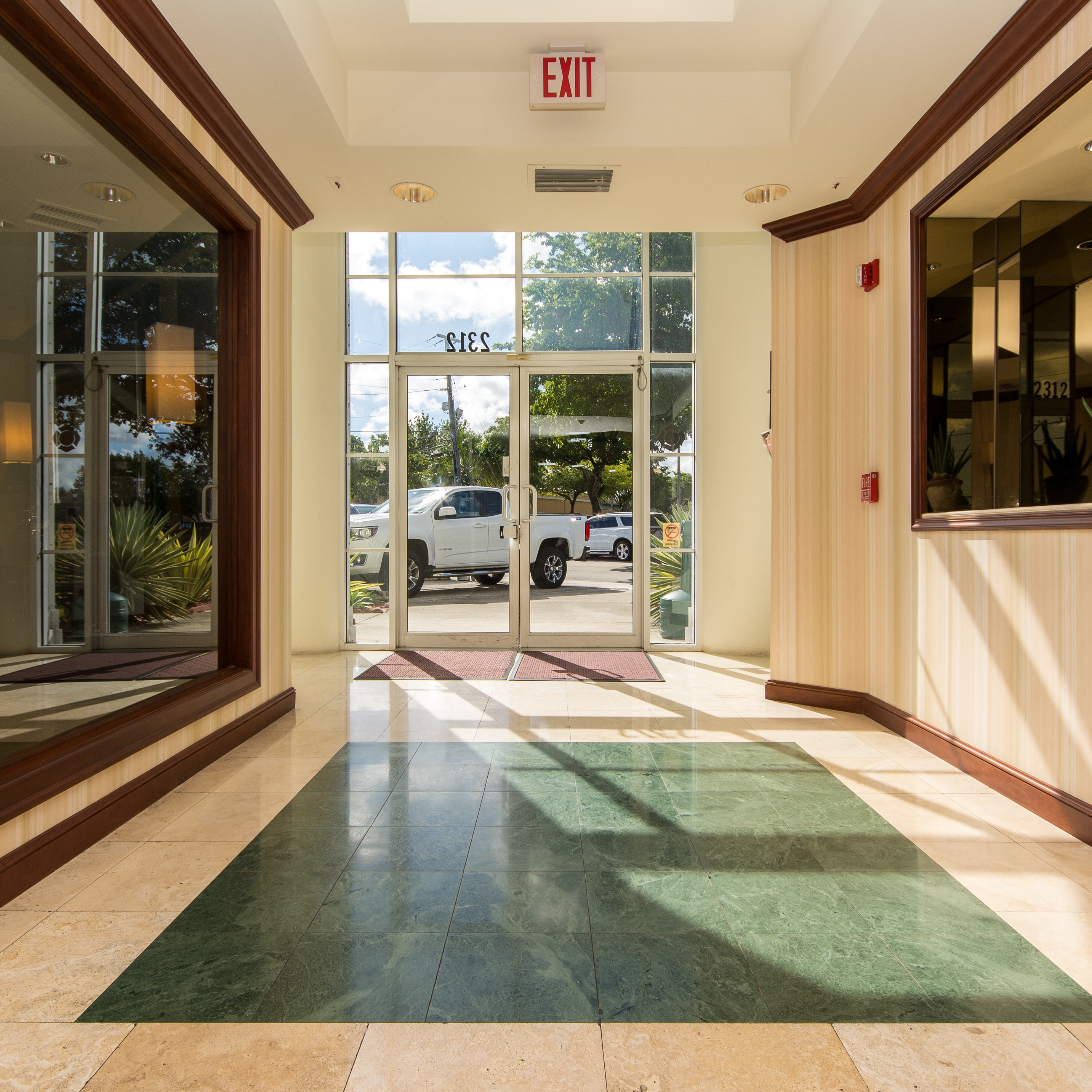 Zen Offices Photo Gallery OfficeVirtual Executive Offices